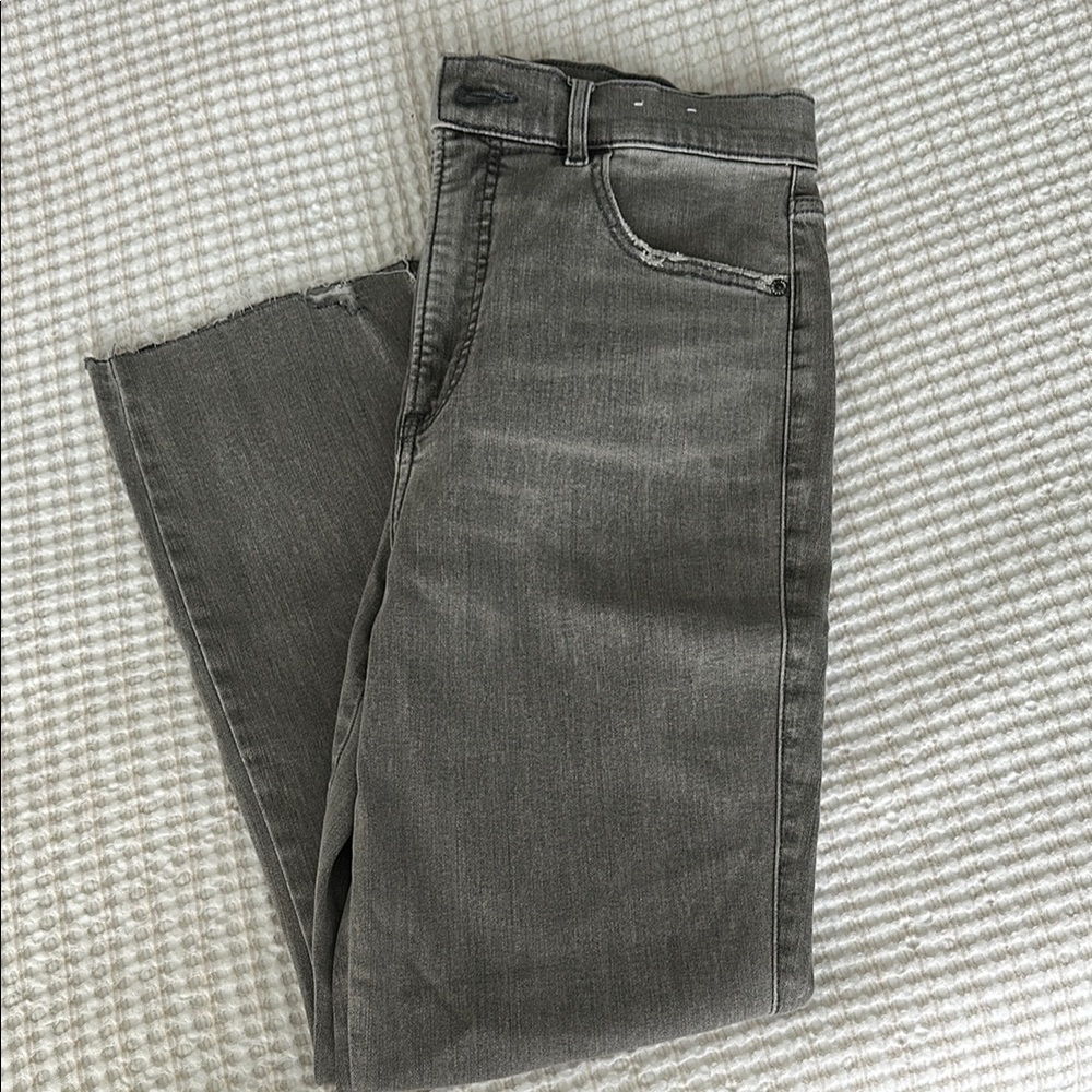 Express Gray Cropped Straight Leg Jeans